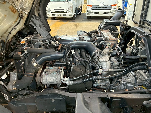 2019年 いすゞ 2350kg積載 No.2055