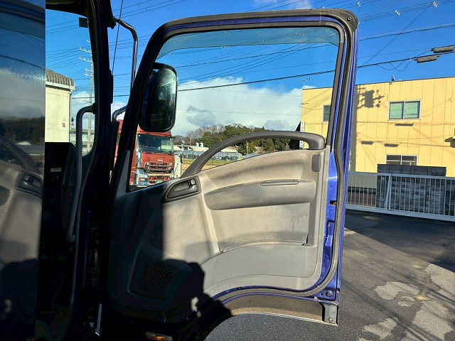 2010年 いすゞ 3050kg積載 No.2076