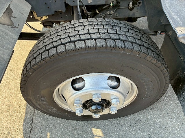 2017年 いすゞ 2900kg積載 No.2047