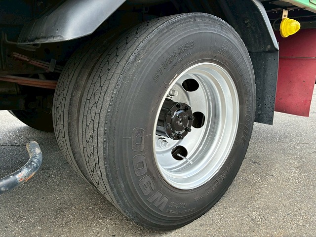 2016年 三菱ふそう キャンター 3950kg積載 No.2061