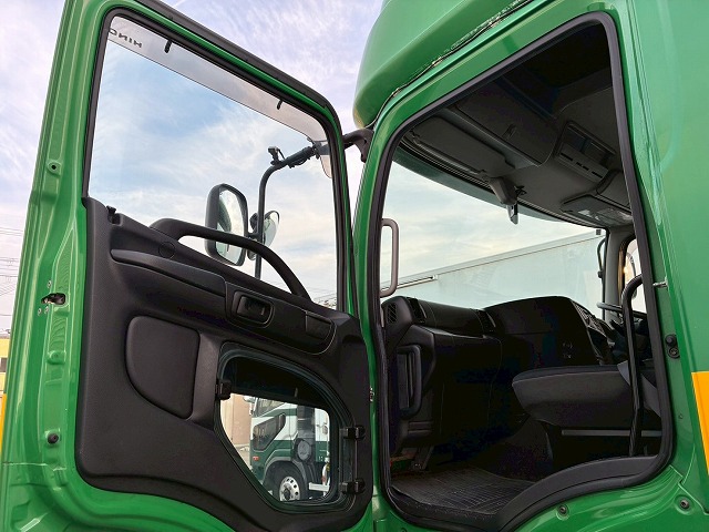 2015年 日野 プロフィア 13000kg積載 No.2034