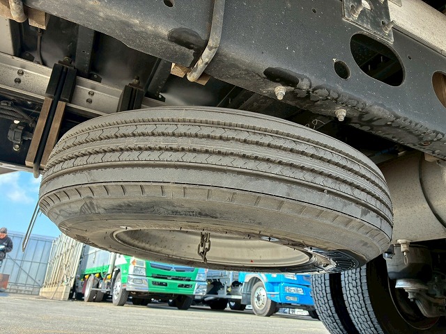 2017年 いすゞ 2900kg積載 No.2047