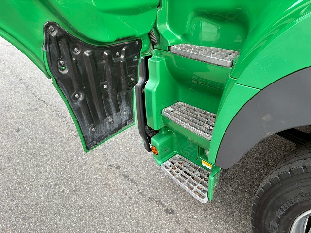 2015年 日野 プロフィア 13000kg積載 No.2034