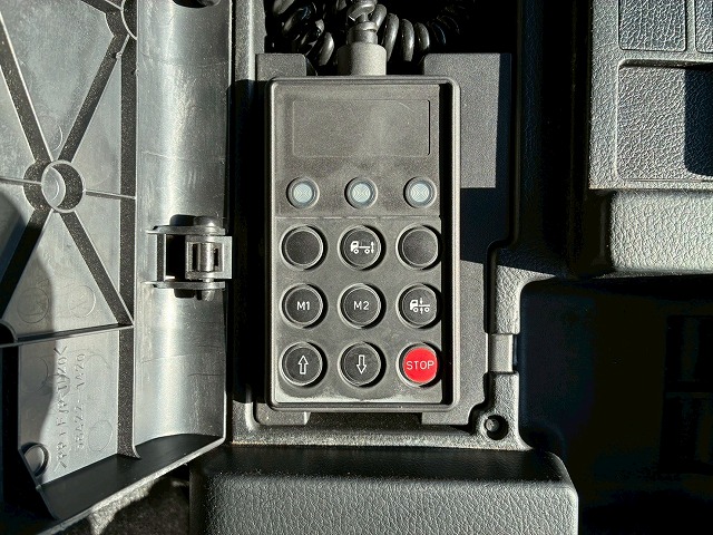 2014年 日野 プロフィア 13600kg積載 No.2050