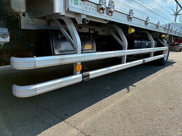 2017年 いすゞ 2900kg積載 No.2047