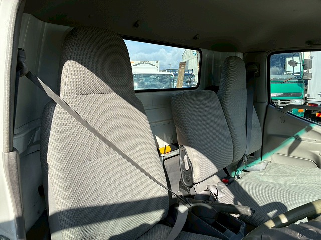 2005年 トヨエース 3000kg積載 No.2083