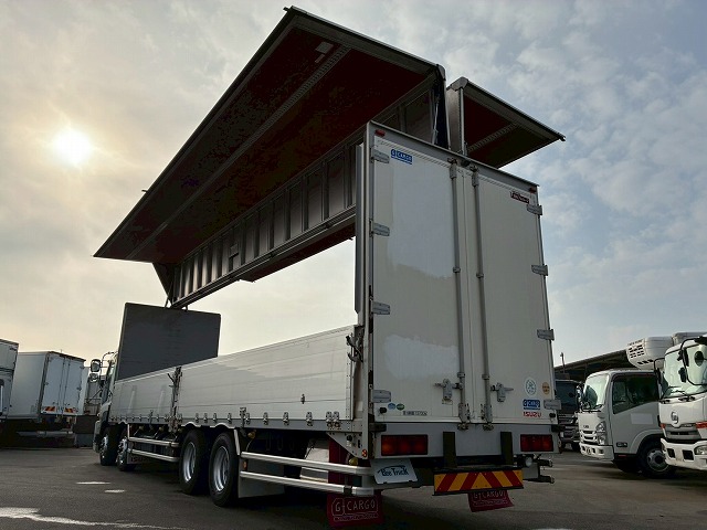 2015年 いすゞ 13700kg積載 No.2035