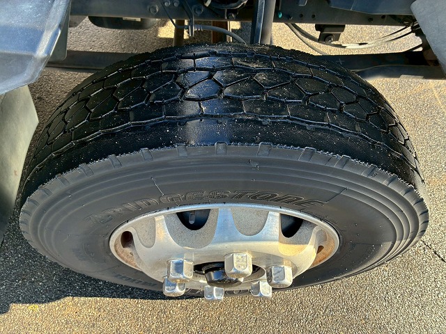 2010年 いすゞ 3050kg積載 No.2076