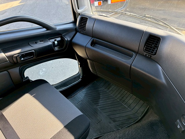 2014年 日野 プロフィア 13600kg積載 No.2050