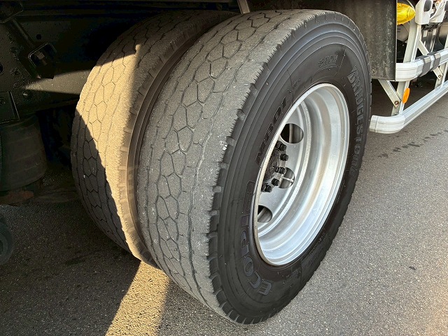 2015年 日野 プロフィア 13000kg積載 No.2034