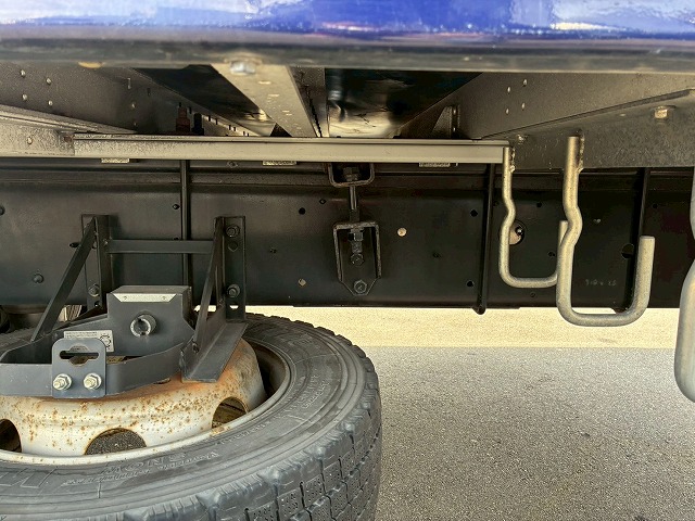 2017年 UDトラックス 13600kg積載 No.2056