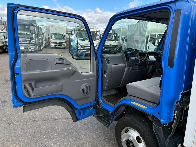 2017年 いすゞ 1500kg積載 No.2040