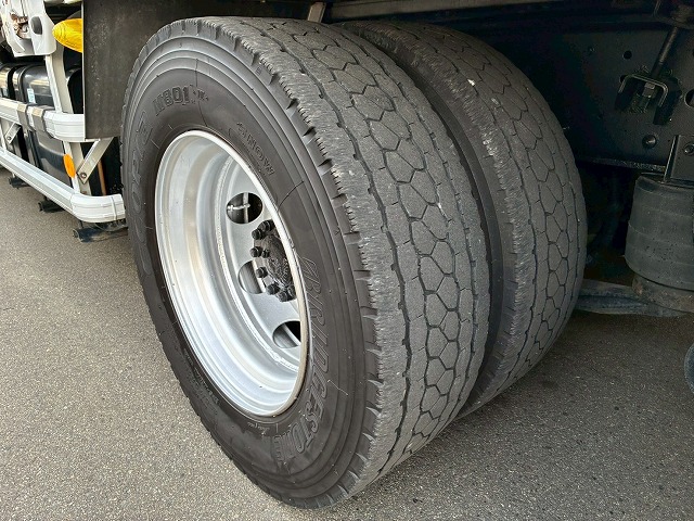 2015年 日野 プロフィア 13000kg積載 No.2034