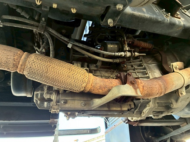 2010年 いすゞ 3050kg積載 No.2076