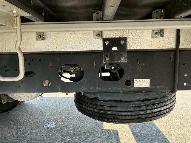 2017年 いすゞ 2900kg積載 No.2047