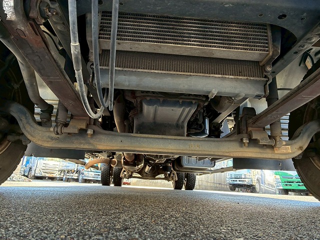 2010年 いすゞ 3050kg積載 No.2076