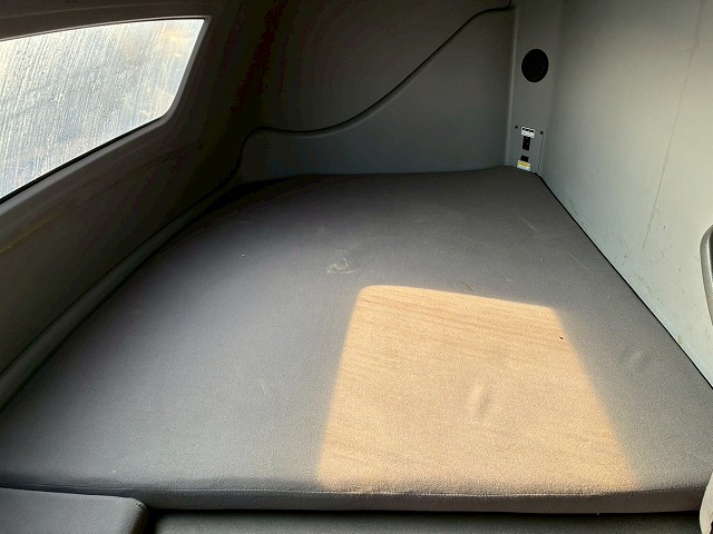 2015年 いすゞ 13700kg積載 No.2035