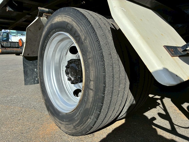 2005年 トヨエース 3000kg積載 No.2083