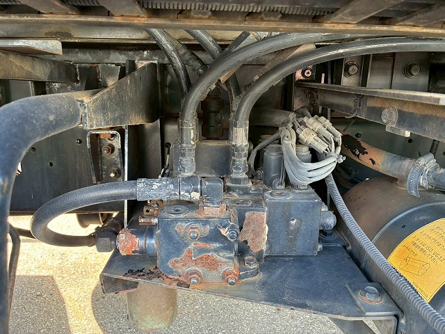 2005年 トヨエース 3000kg積載 No.2083