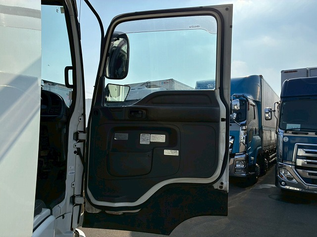 2015年 いすゞ 13700kg積載 No.2035