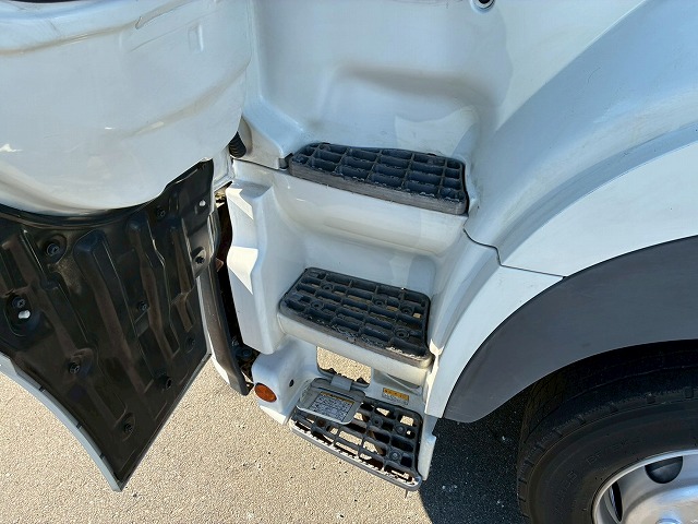 2014年 日野 プロフィア 13600kg積載 No.2050