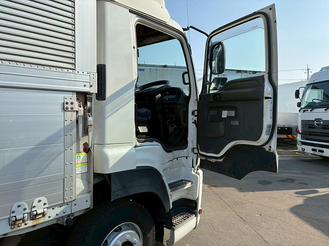 2015年 いすゞ 13700kg積載 No.2035