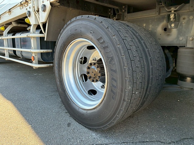 2014年 日野 プロフィア 13600kg積載 No.2050