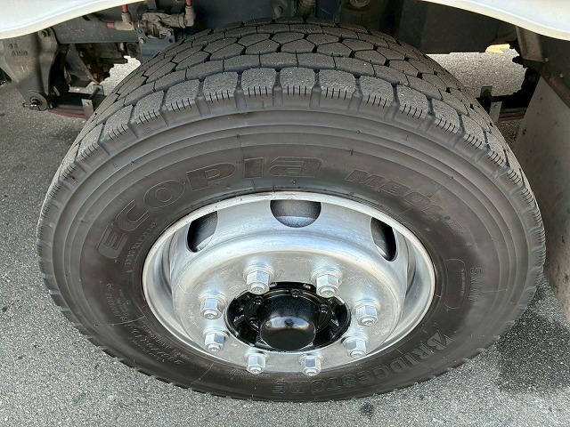 2015年 いすゞ 13700kg積載 No.2035