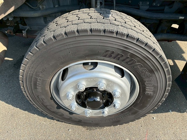 2015年 いすゞ 13700kg積載 No.2035