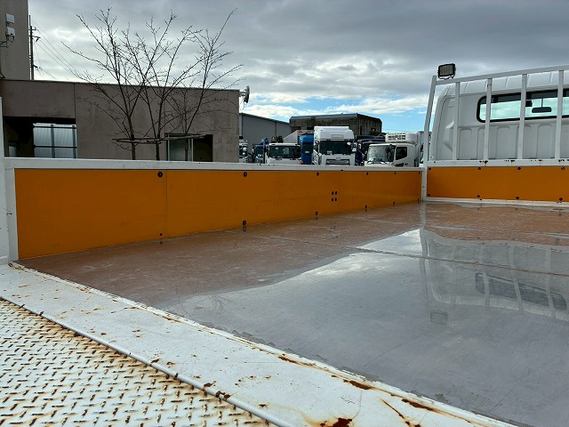 2019年 三菱ふそう キャンター 2000kg積載 No.2082