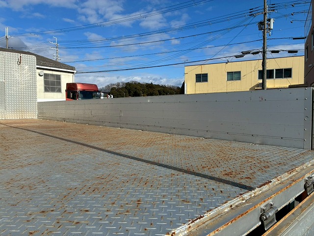 2005年 ファイター 3050kg積載 No.2077