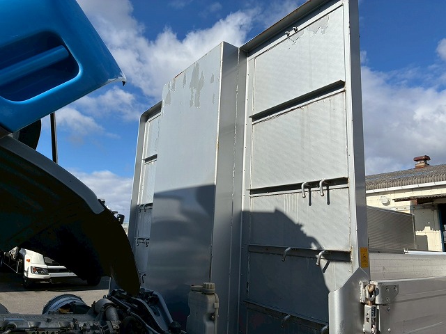 2005年 ファイター 3050kg積載 No.2077