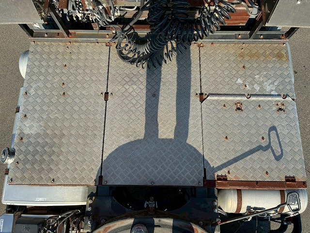 2016年 UDトラックス 37990kg積載 No.2085