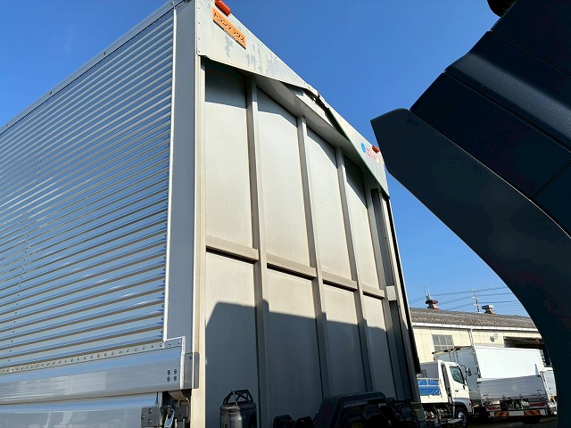 2017年 日野 プロフィア 13500kg積載 No.2081