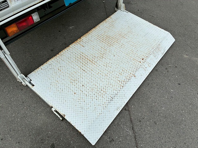 2019年 三菱ふそう キャンター 2000kg積載 No.2082