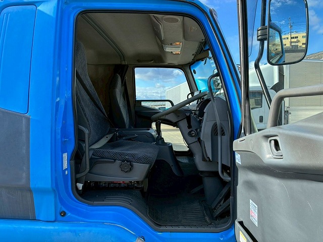 2005年 ファイター 3050kg積載 No.2077