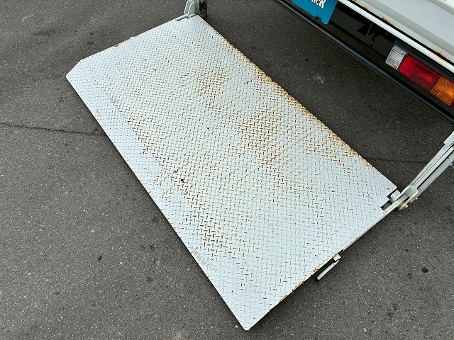 2019年 三菱ふそう キャンター 2000kg積載 No.2082