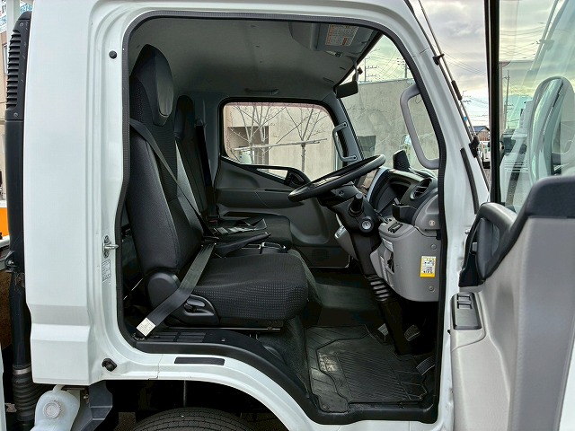 2019年 三菱ふそう キャンター 2000kg積載 No.2082