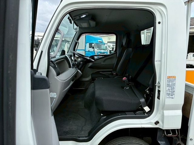 2019年 三菱ふそう キャンター 2000kg積載 No.2082