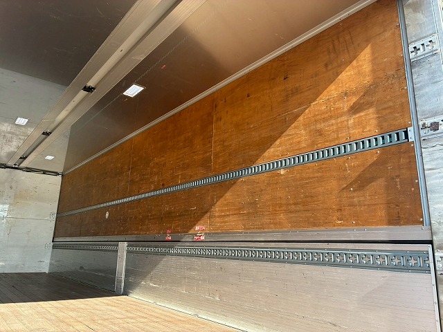 2017年 日野 プロフィア 13500kg積載 No.2081