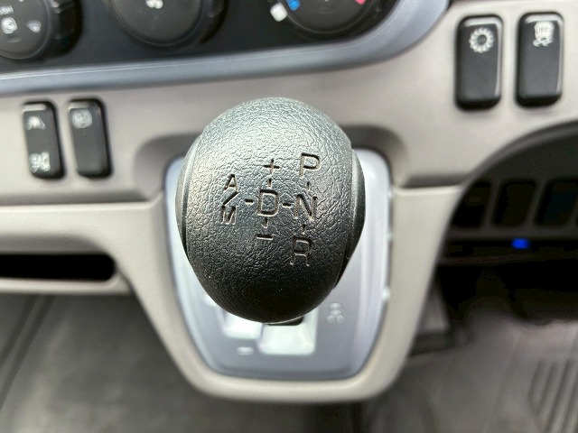 2019年 三菱ふそう キャンター 2000kg積載 No.2082