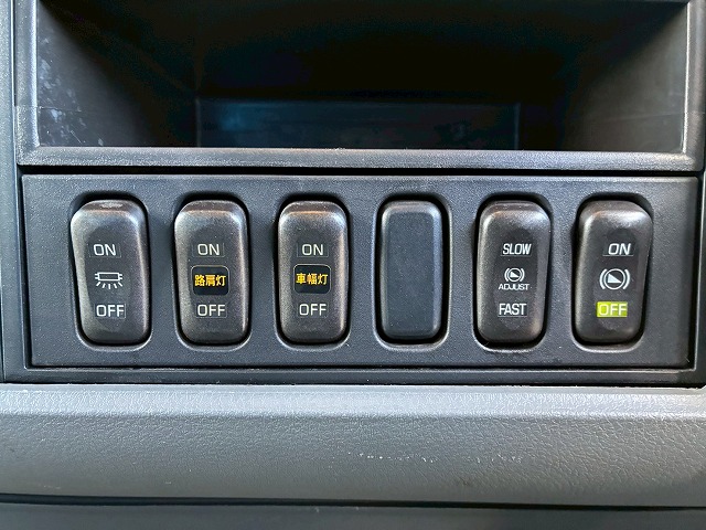 2005年 ファイター 3050kg積載 No.2077