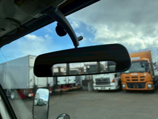 2020年 いすゞ 2000kg積載 No.2089