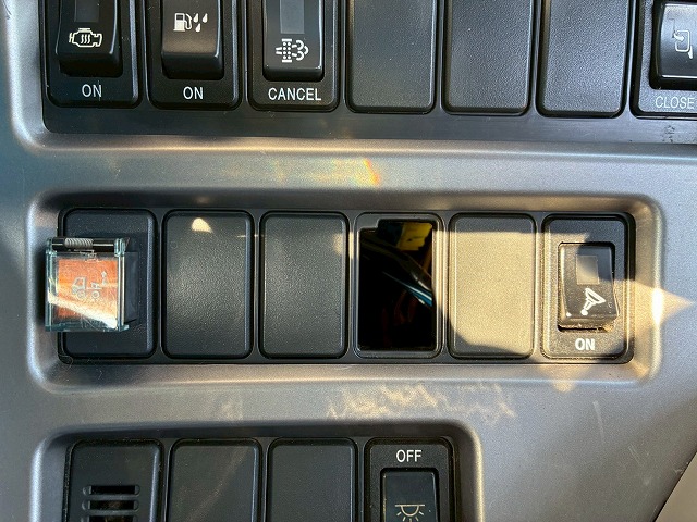 2016年 UDトラックス 37990kg積載 No.2085