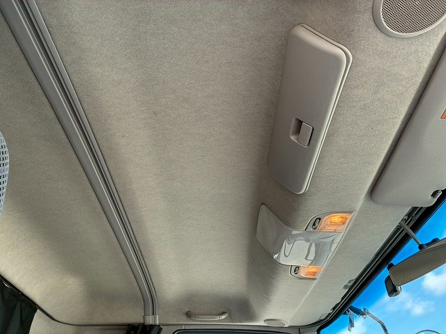 2005年 ファイター 3050kg積載 No.2077