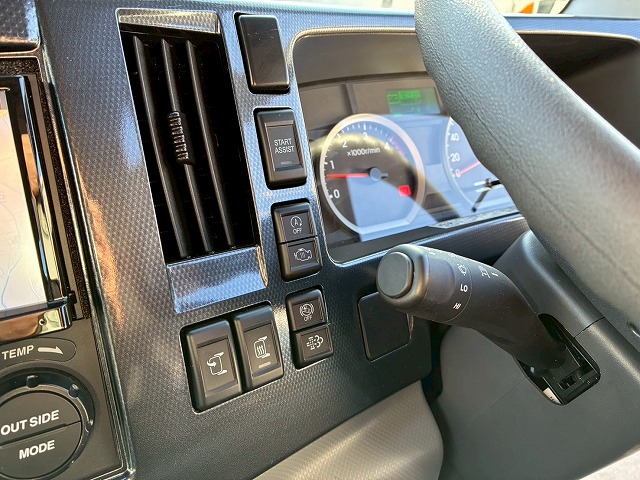 2020年 いすゞ 2900kg積載 No.2093