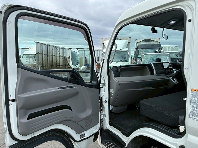 2019年 三菱ふそう キャンター 2000kg積載 No.2082