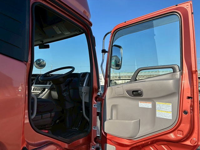 2016年 UDトラックス 37990kg積載 No.2085