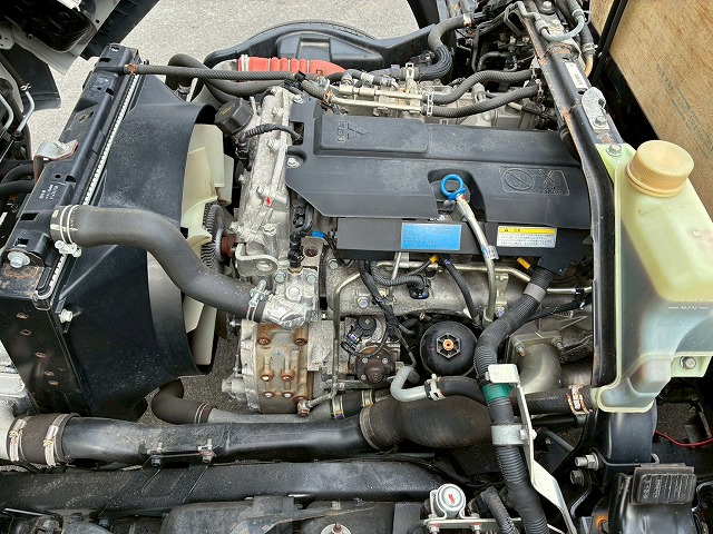 2019年 三菱ふそう キャンター 2000kg積載 No.2082