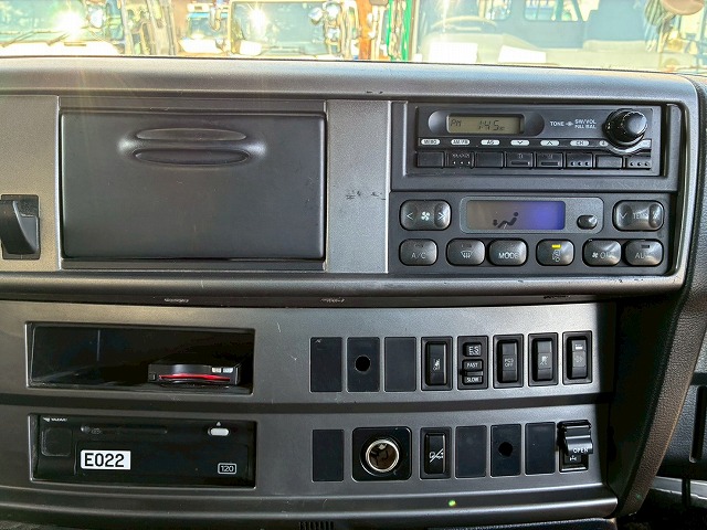 2017年 日野 プロフィア 13500kg積載 No.2081